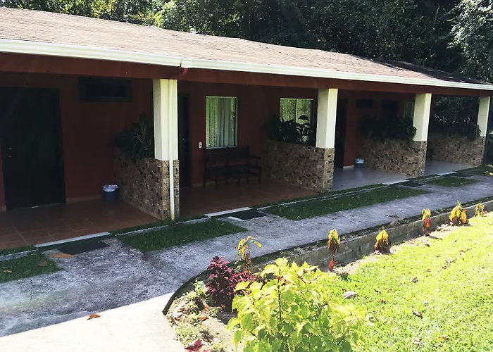 Hotel Lomas Del Volcan