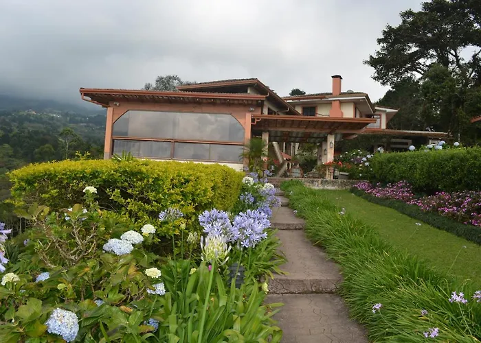 Finca Paraiso Mountain Retreat Near San Jose Airport